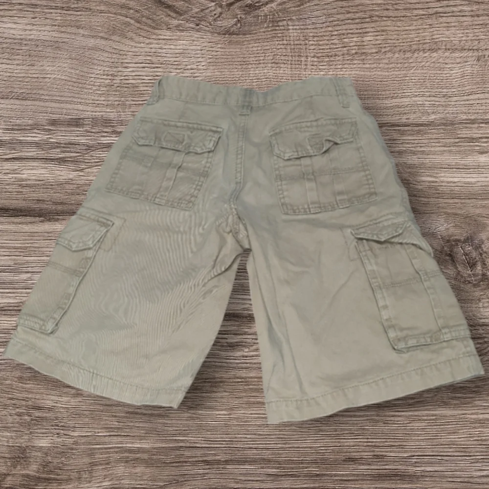 BOY'S OLD NAVY CARGO SHORTS